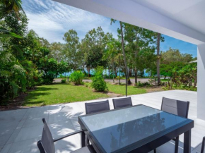 Serene 2BR Beachfront Getaway on the Esplanade